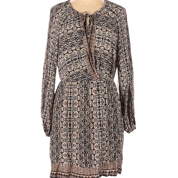 Urban Outfitters COPE Mini Long Sleeve Dress w/Black/Beige/ White Abstract Print - Picture 1 of 11